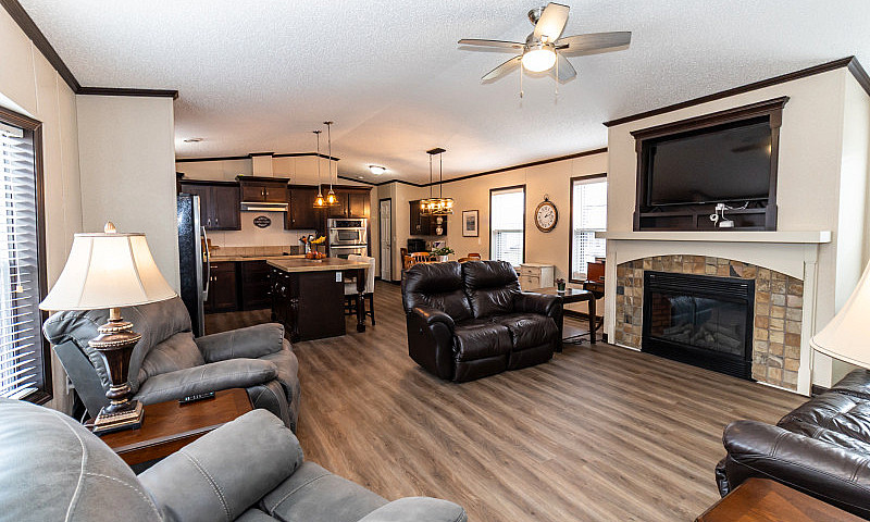 4 Sunset Cres., Cond...