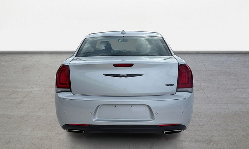 2022 Chrysler 300...