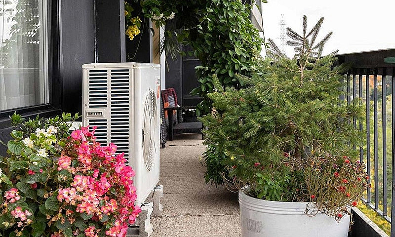 706 - 115 Antibes Dr...