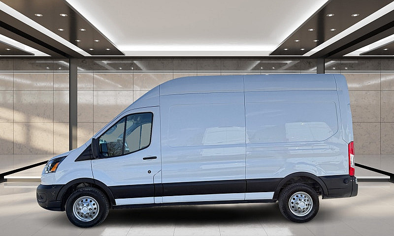 2025 Ford Transit T-...