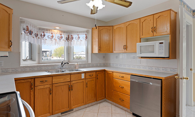 Fabulous Bungalow In...