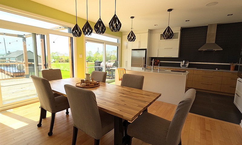 Prestigious House Wi...