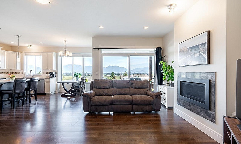 2 50634 Ledgestone P...