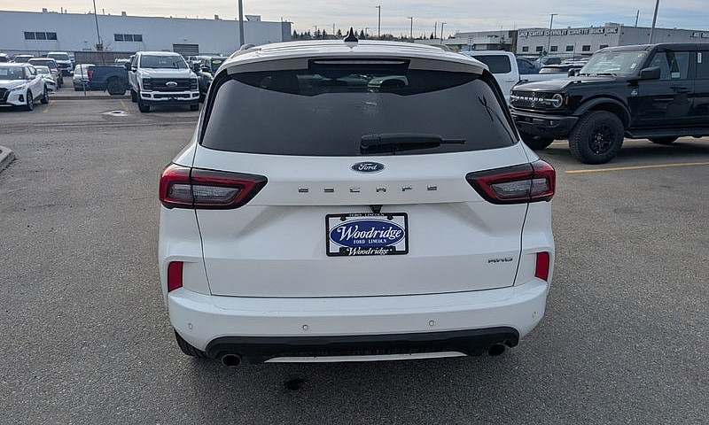 2023 Ford Escape...