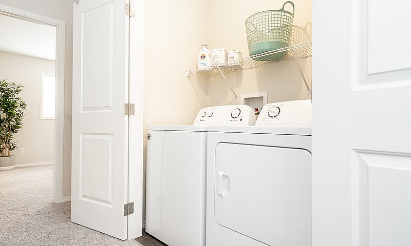 Foxdale Place - 3 Be...