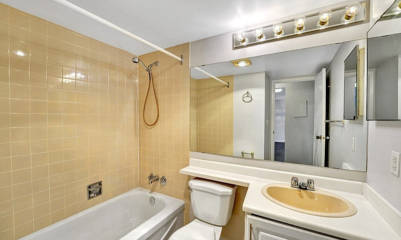 Fraser Place Apartme...