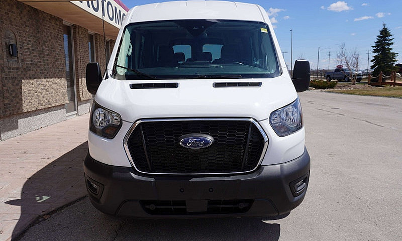 2024 Ford Transit Pa...