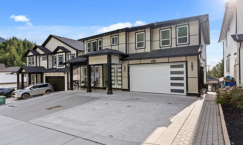 8555 Forest Gate Dri...