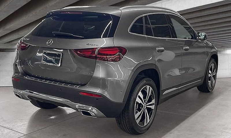2026 Mercedes-Benz G...