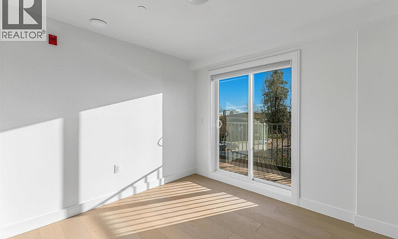 7359 Oak Street Vanc...
