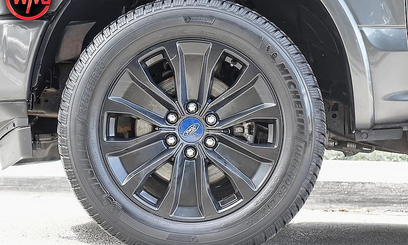 2019 Ford F-150 Xlt ...