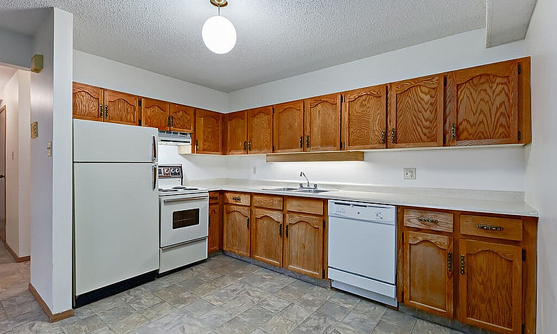 Modern Apartments Wi...