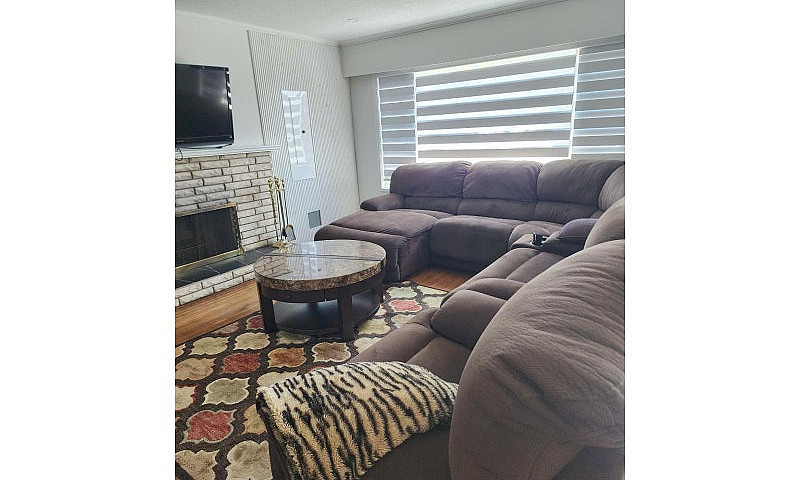 Upper Level 7319 Yor...