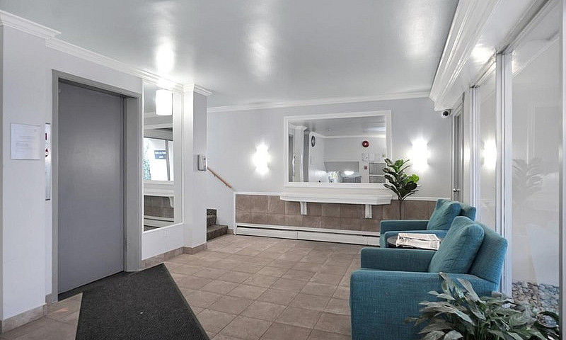 2 Bedroom Apartment ...