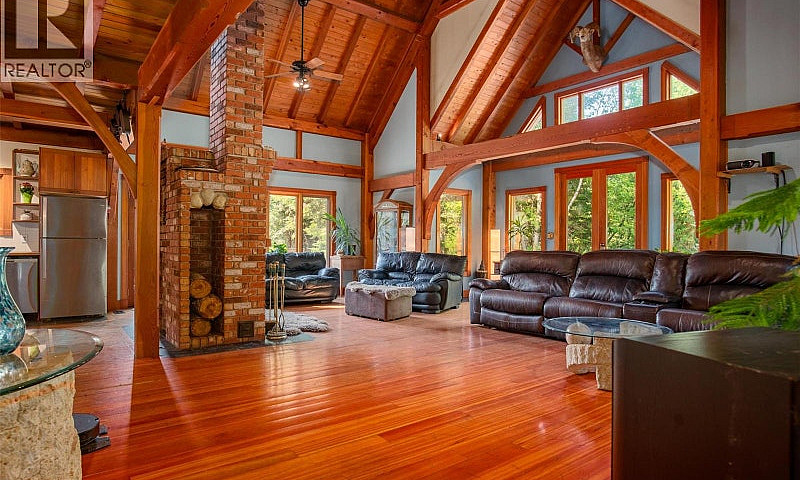 2496 Pass Creek Road...