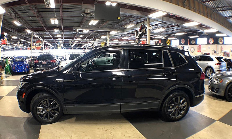 2022 Volkswagen Tigu...