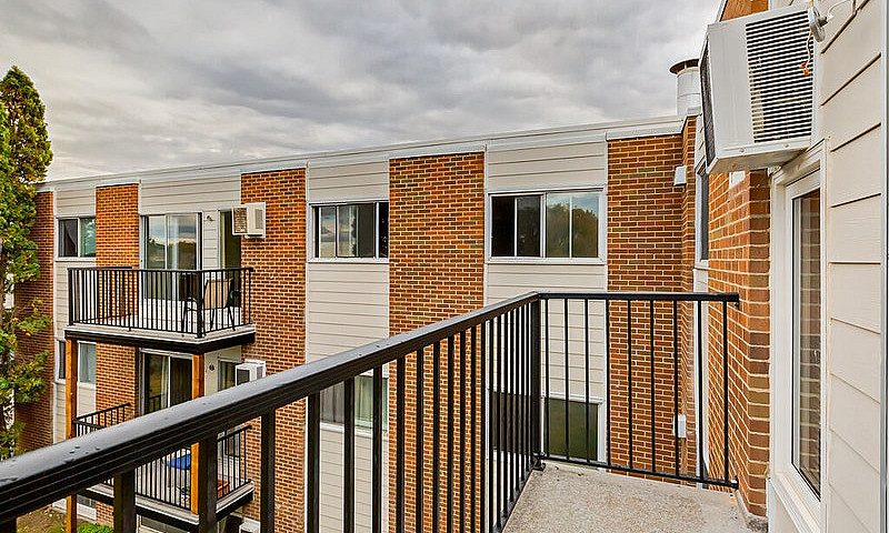 Modern Apartments Wi...