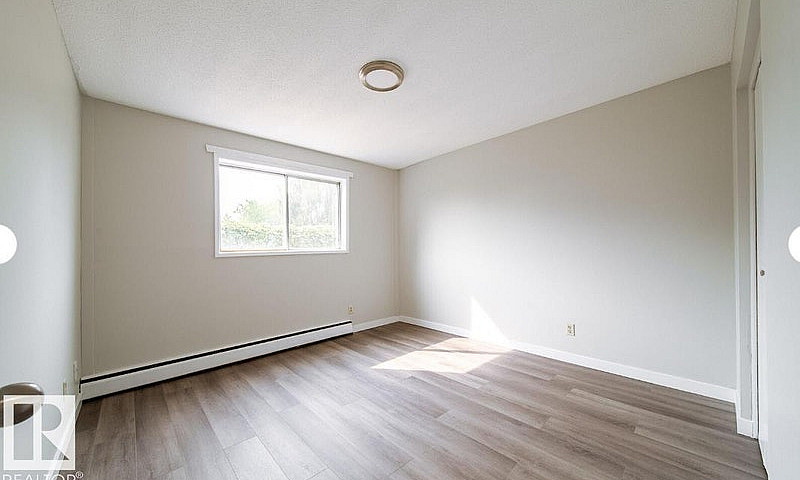 3415 106 Av Nw Edmon...