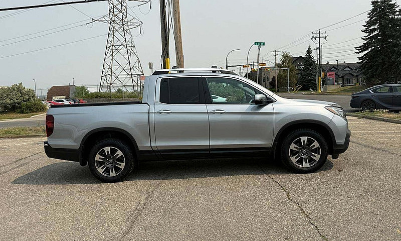 2017 Honda Ridgeline...