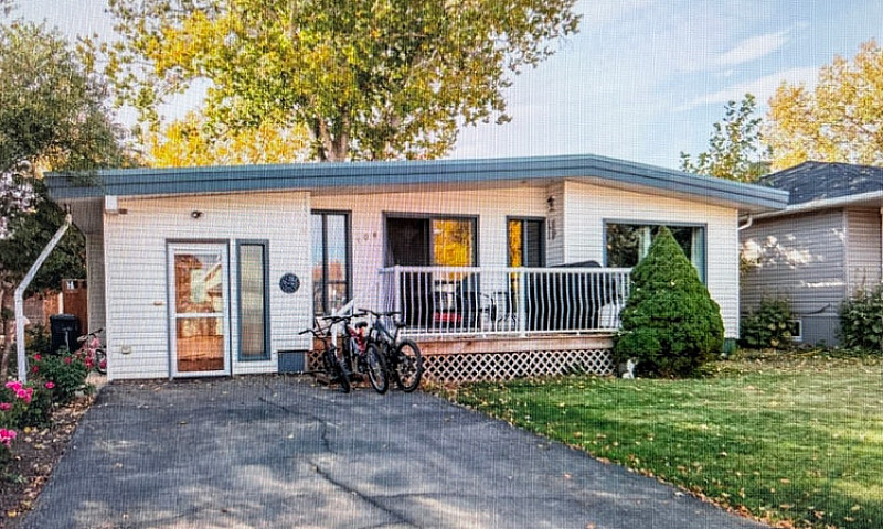 4 Bedroom, 2 Bathroo...