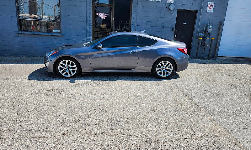2015 Hyundai Genesis...