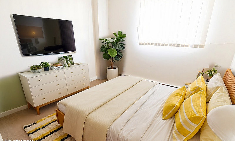 Jensen Apartment For...