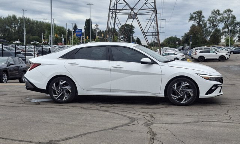 2024 Hyundai Elantra...