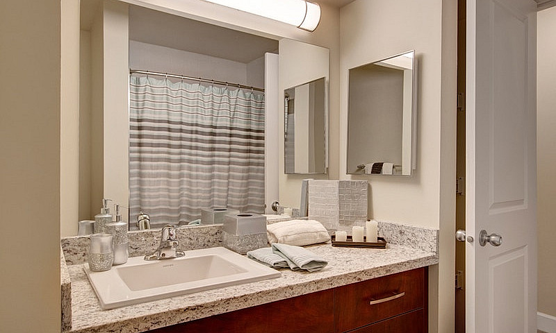 2 Bed X 1 Bath Apart...