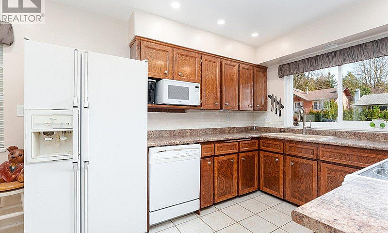 4347 Ruth Crescent N...