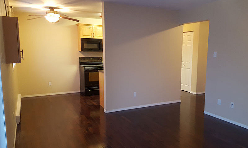 601 Mclean Ave- 2 Be...