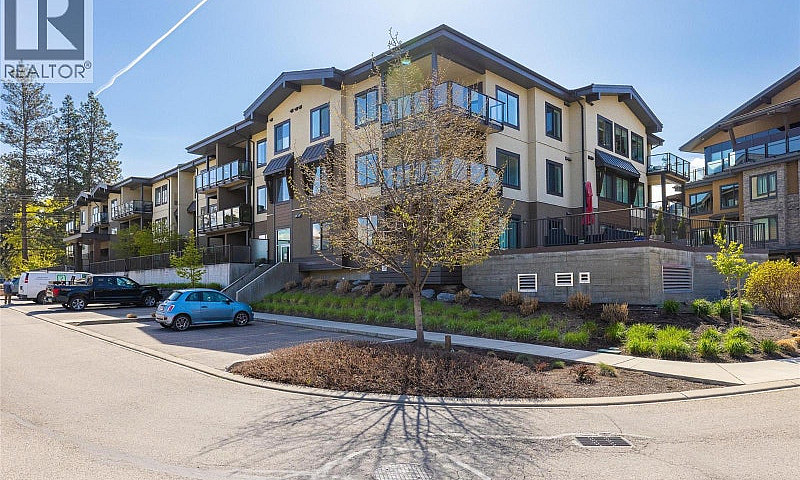 4380 Lakeshore Road ...
