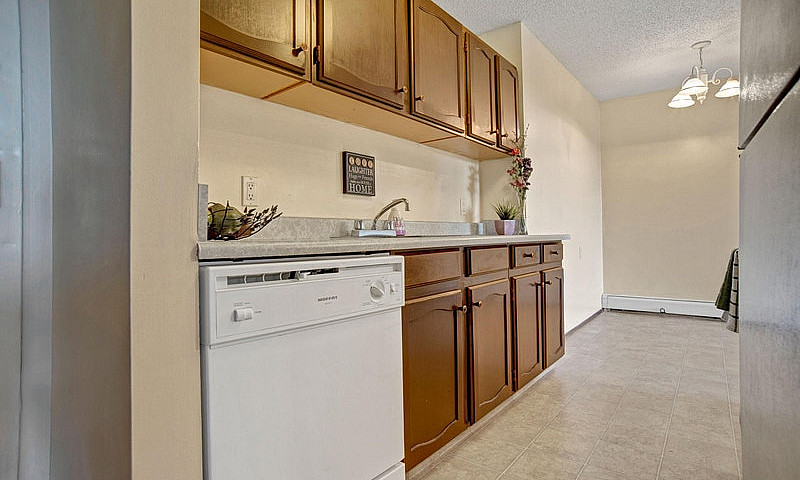 3 Bed X 1.5 Bath Apa...