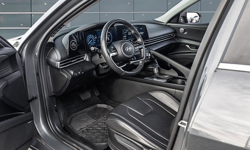 2025 Hyundai Elantra...