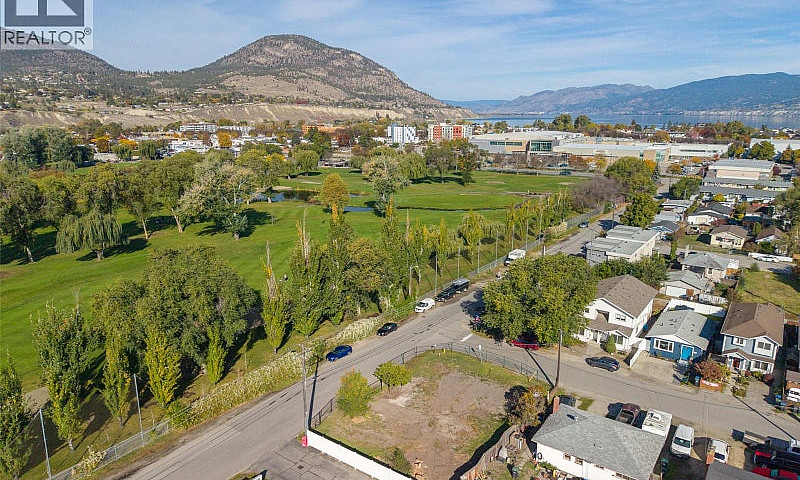 794 Kamloops Avenue ...