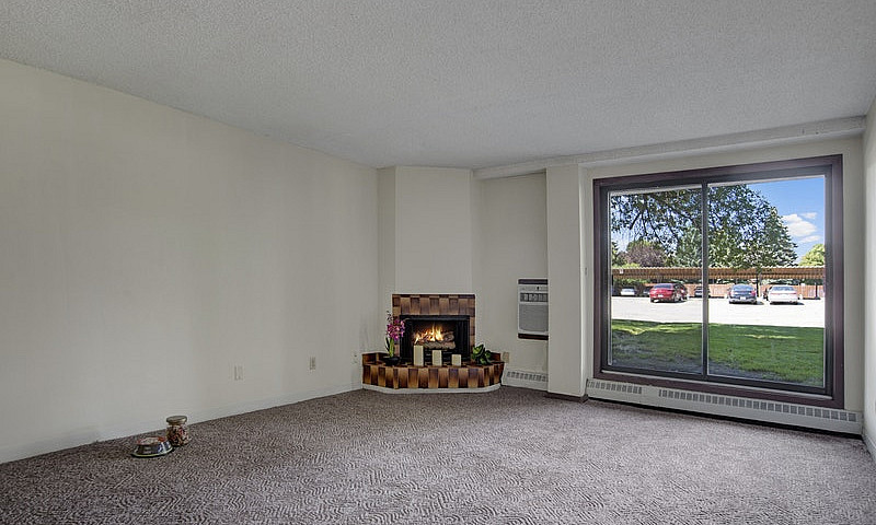 0 Bed X 1 Bath Apart...