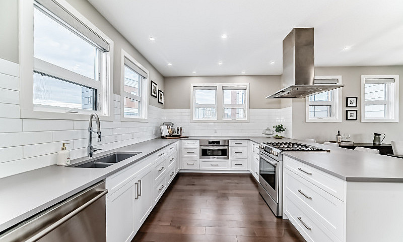 3 Bed 3 Bath Executi...