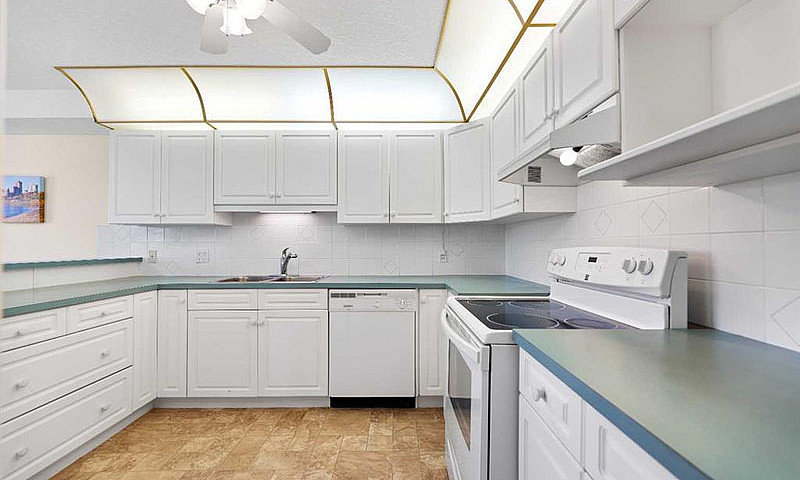 2 Bed, 2 Bath Condo ...