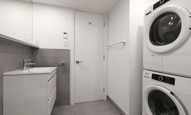 One Bedroom Apartmen...