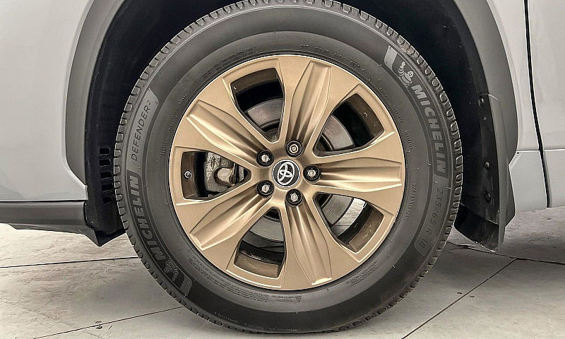 2022 Toyota Highland...