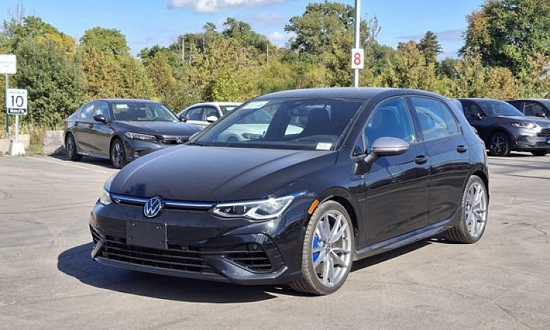 2024 Volkswagen Golf...
