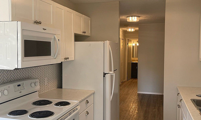 Glenridge Apts - Bac...