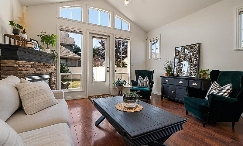 33 6577 Southdowne P...