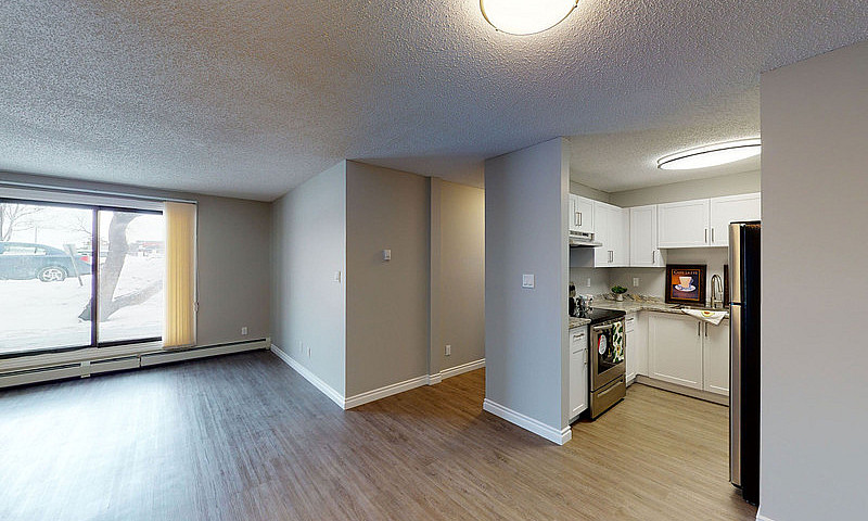 2 Bed X 1 Bath Apart...