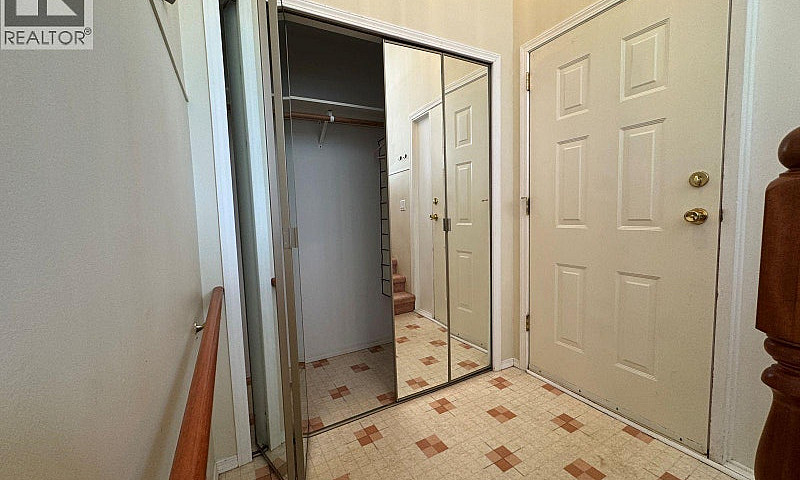 7633 16Th Street Gra...