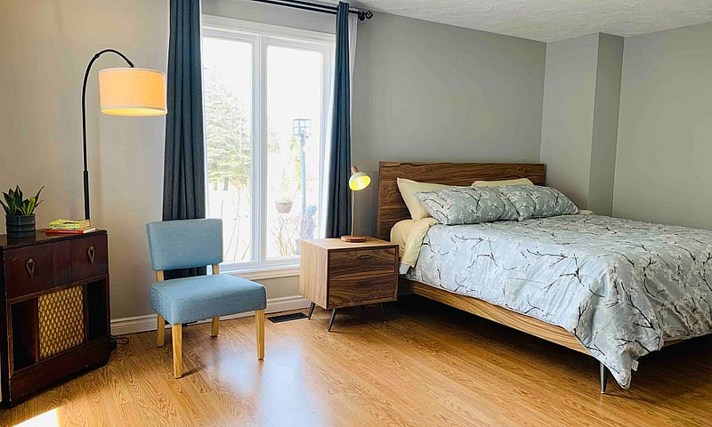 Cozy 2-Bedroom Home ...