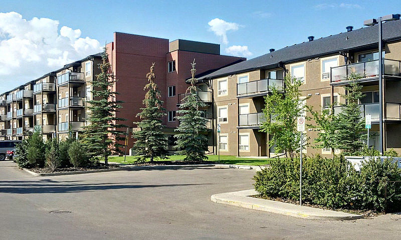 Hudson Village - Bea...