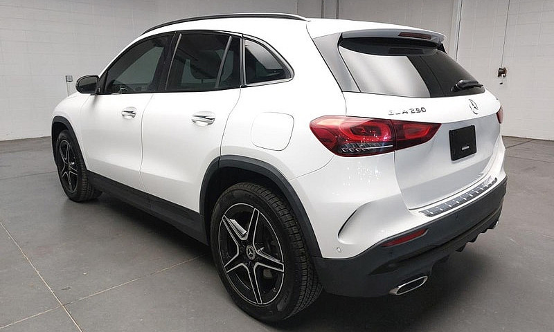 2022 Mercedes-Benz G...