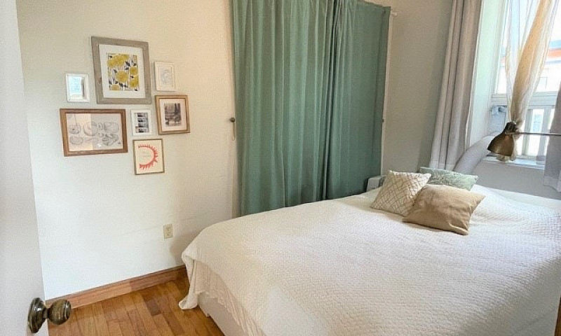 Uptown 2 Bedroom Uni...