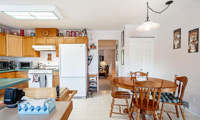 27296 29A Avenue Lan...