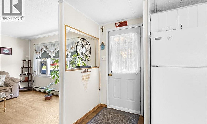 21 Hill Street Linco...